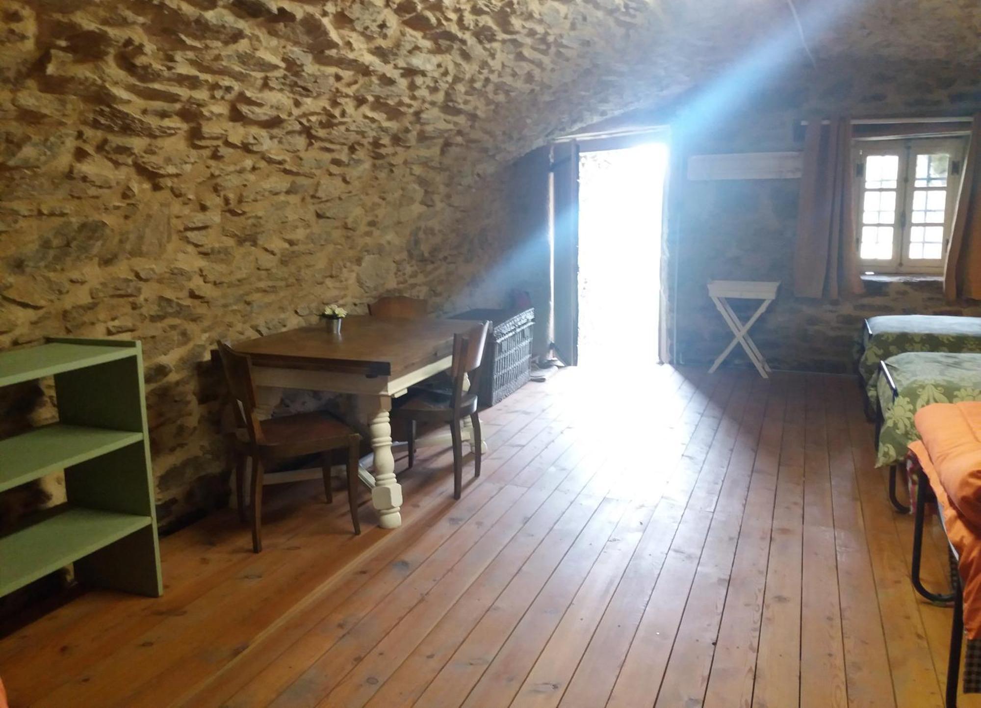 Domaine D'Angel-Berg Hotel Vezins-de-Levezou Стая снимка
